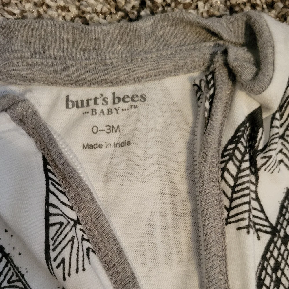 Burt's Bees Baby Mountain Zippered Pajamas, 0-3 Months - Picture 2 of 3